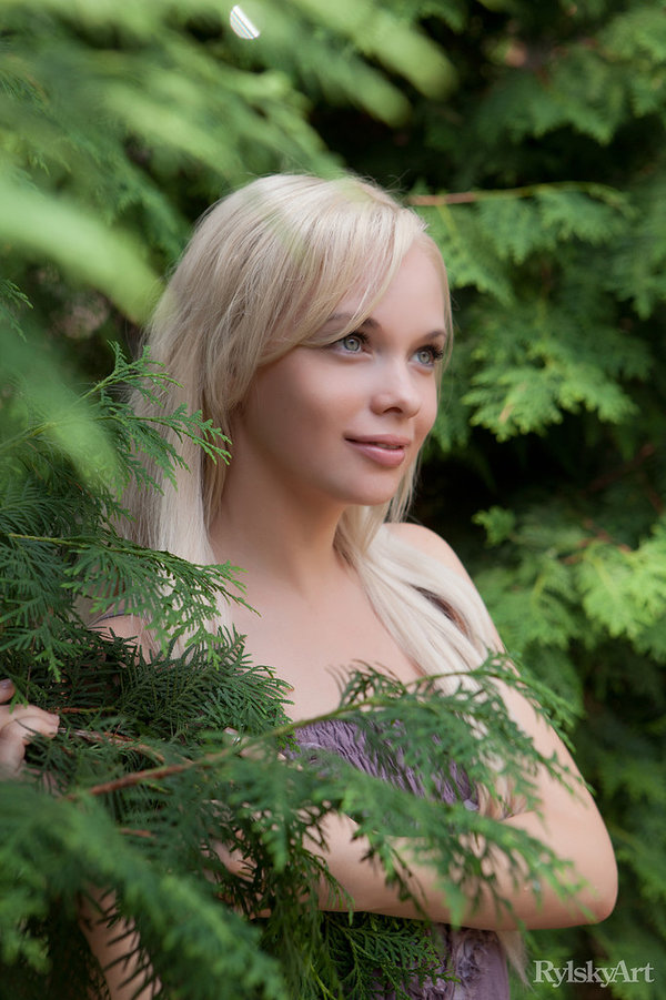 Елена, 25 лет, 3 размер груди